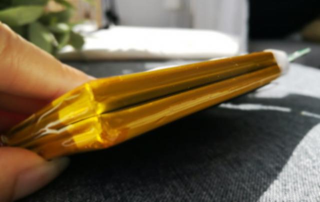 意昂2移动电源聚合物电池