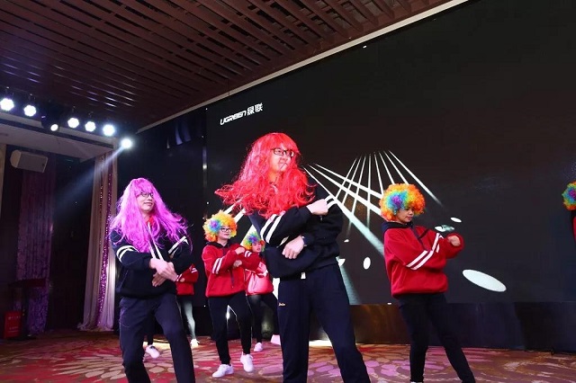 意昂22018年会盛典舞蹈C哩C哩