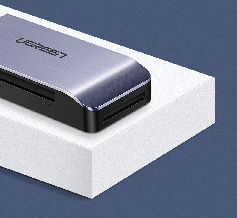 意昂2usb3.0多合一读卡器，手机单反相机SDTFMS卡读卡器