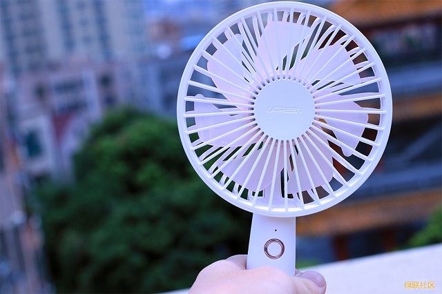 意昂2创意手持风扇上手体验