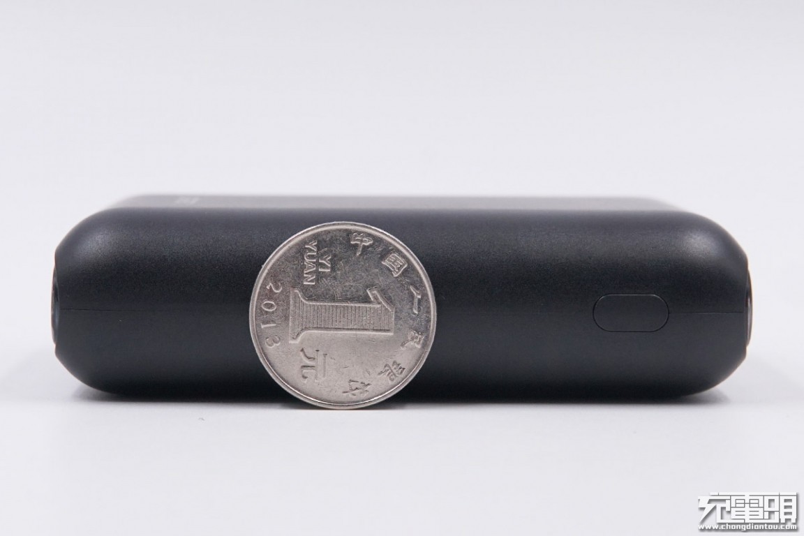 意昂210000mAh双向快充移动电源拆解评测报告