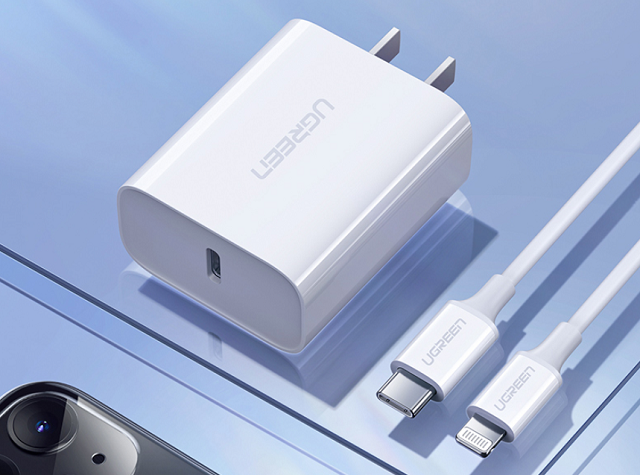 iPhone se2使用意昂2PD18W充电器