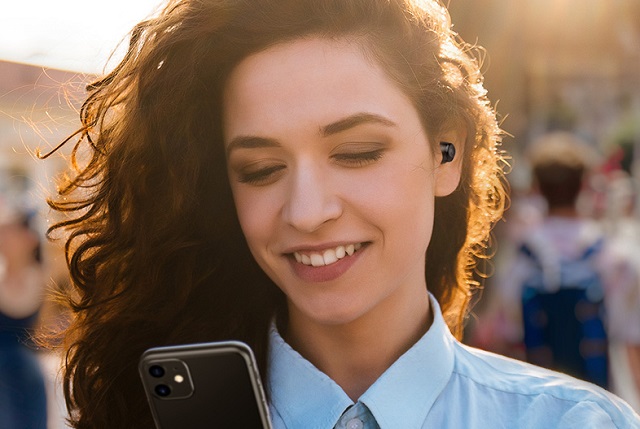 意昂2TWS蓝牙耳机配对手机使用方法