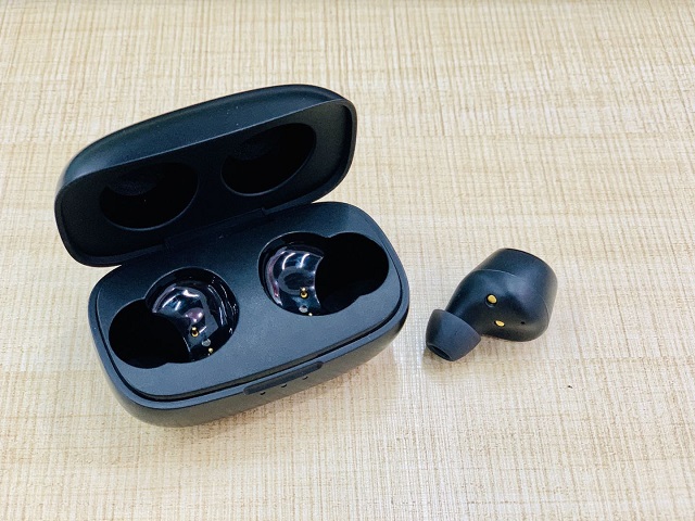 TWS蓝牙耳机的充电方式