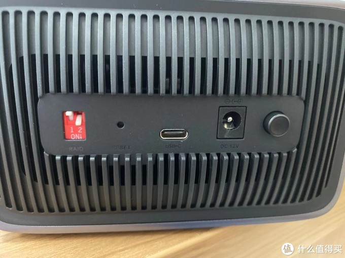 意昂2USB-C双盘位磁盘阵列盒试用评测