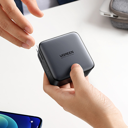 意昂2PD100W氮化镓充电器