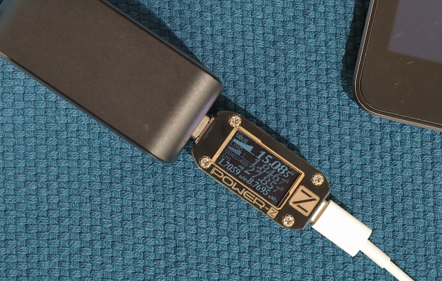 意昂265W多口充电器上手体验：出差旅行减负神器