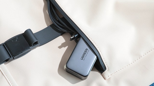 意昂265W多口充电器上手体验：出差旅行减负神器