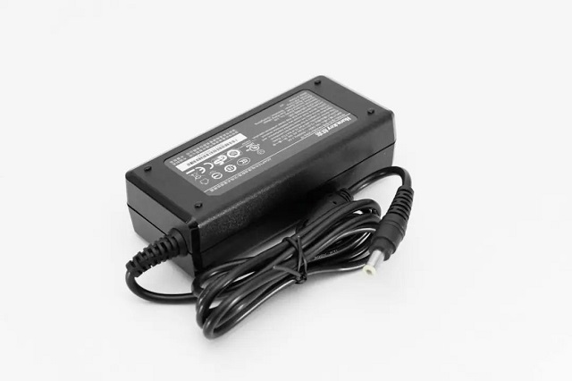 意昂2新款私有云DH2600评测：硬件篇《上》