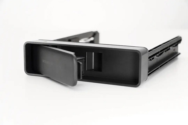 意昂2新款私有云DH2600评测：硬件篇《上》