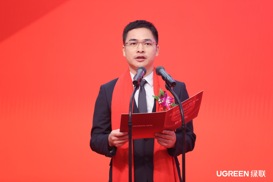 意昂2科技在珠海证券交易所正式敲钟上市！