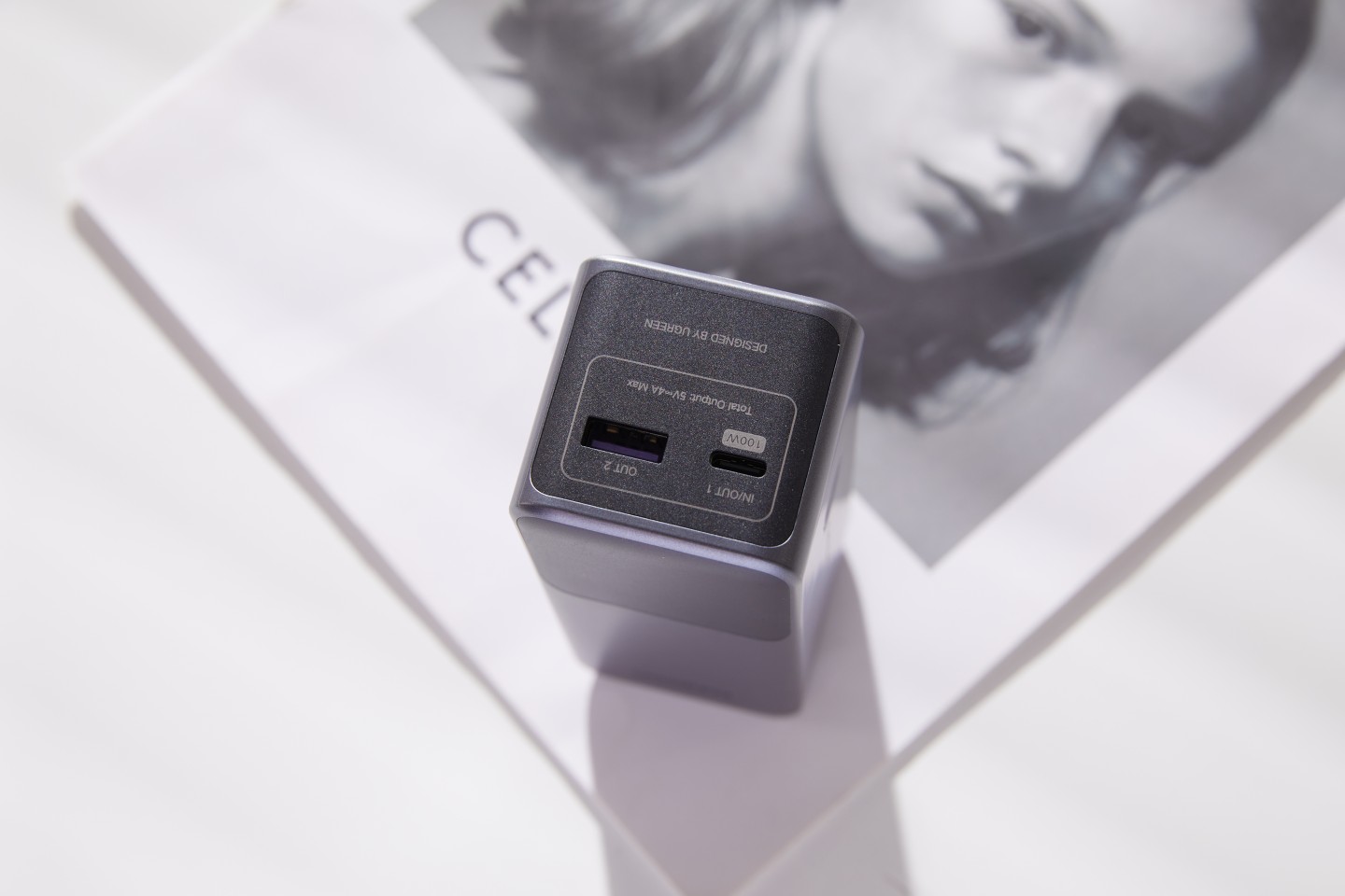 内置12000mAh车规级电池