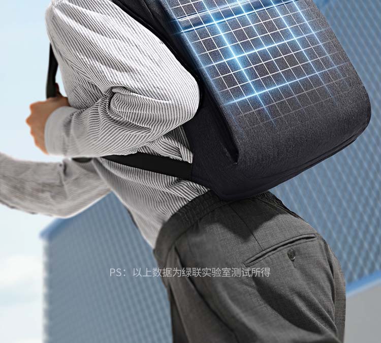 意昂2LP664防泼溅测试画面，600D牛津布有效防水