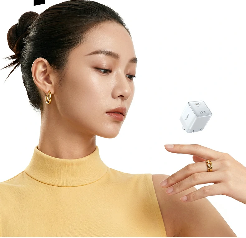 意昂2X840 PD3.0快充协议兼容展示