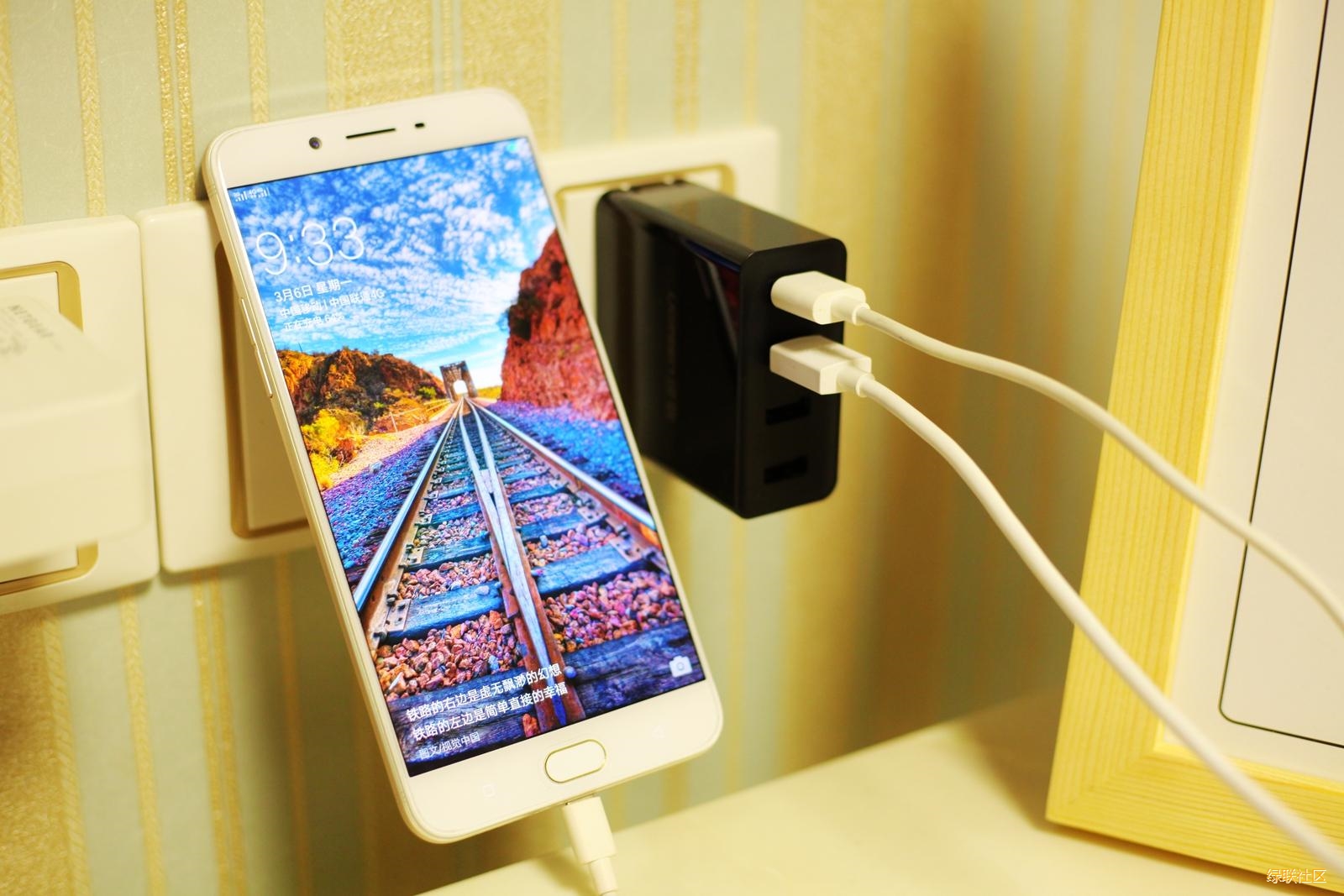 4口充电器,意昂24口电源适配器